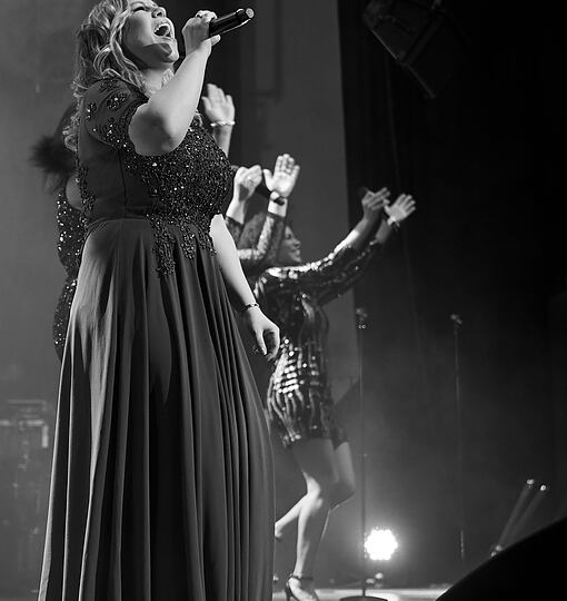 Hello-A Tribute to Adele