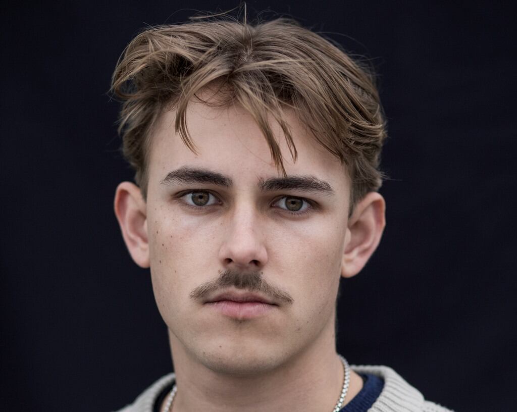 Nelio Biedermann: Lázár