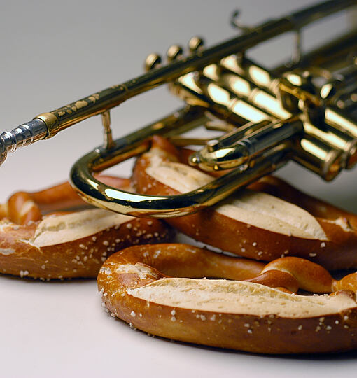 Butterbrezel-Jazz im Schlosshof mit Miles & More