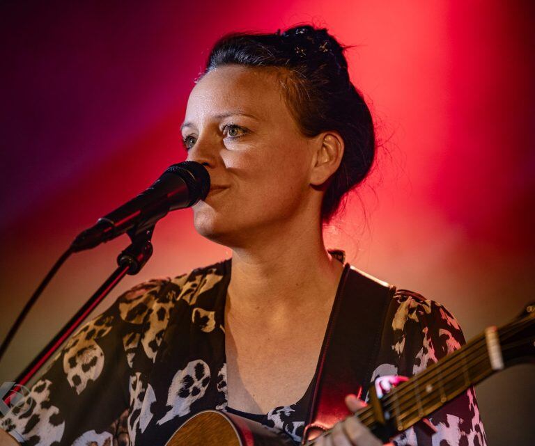 KONZERT: SASSI PETSCHENKA