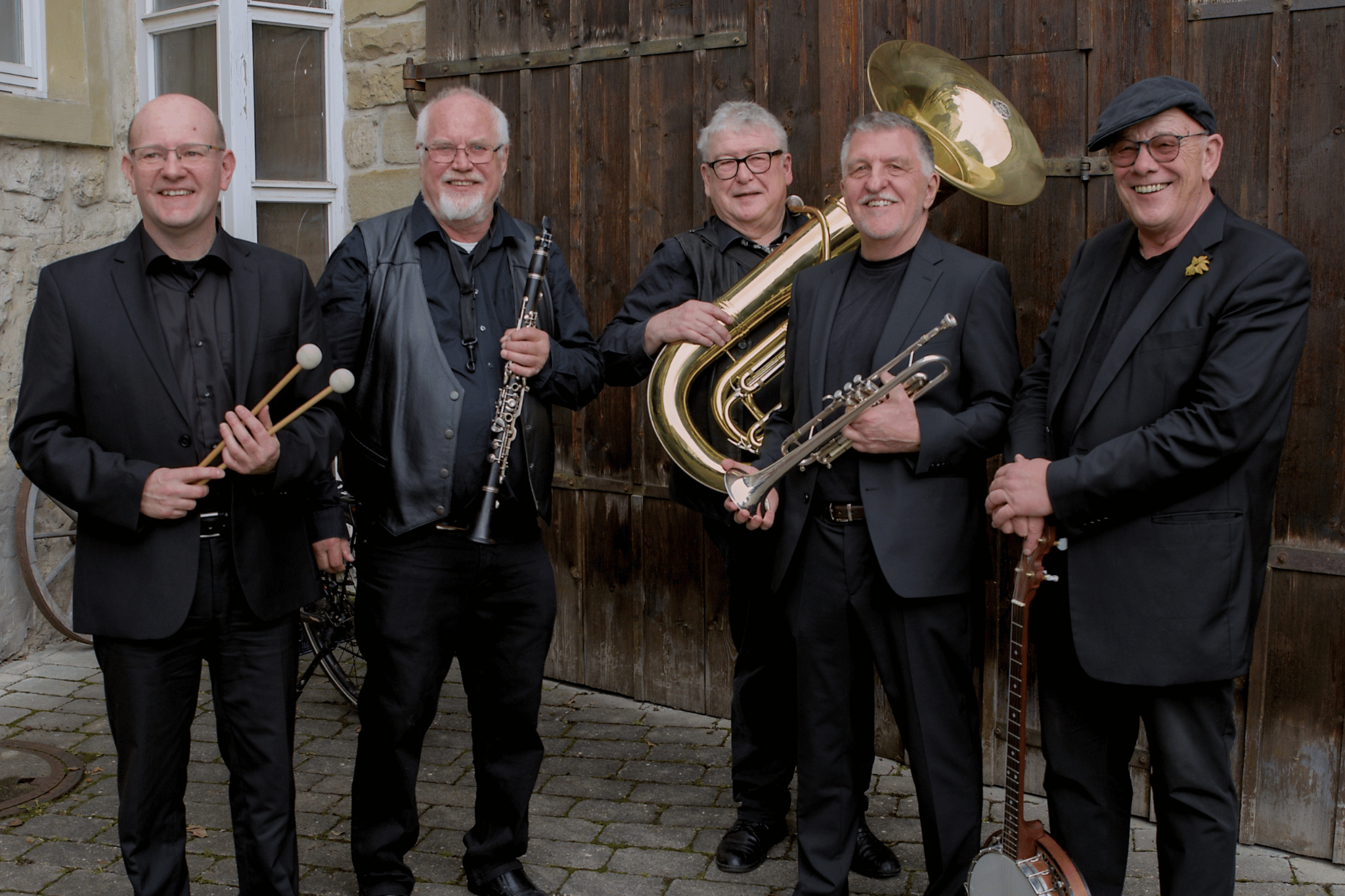 Butterbrezel-Jazz im Schlosshof mit der Retro Jazz Band