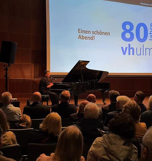 Am Wochenende wurde der Ulmer Volkshochschule groß gefeiert! 🎉🥳 Mit (&hellip;)